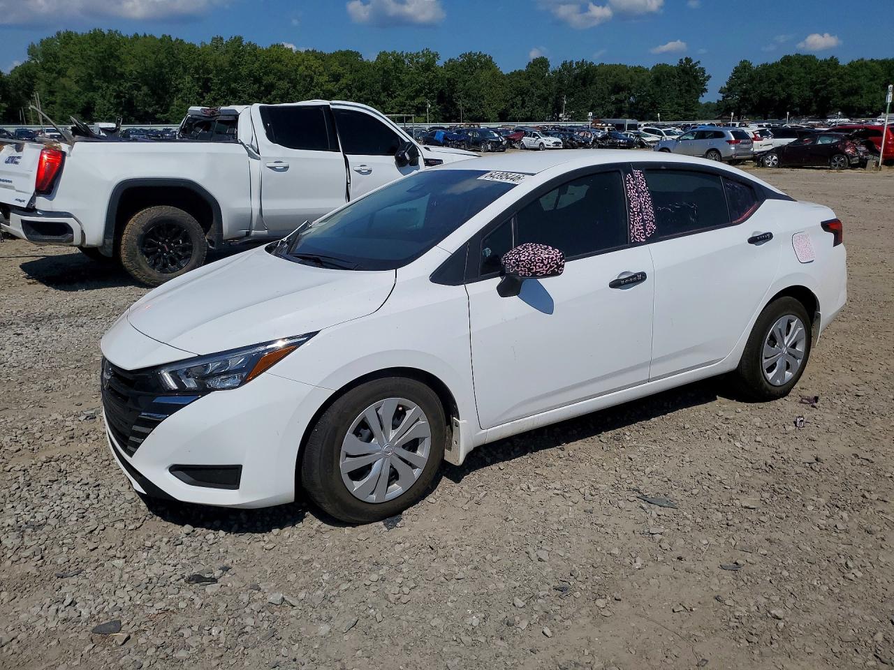 2025 NISSAN VERSA