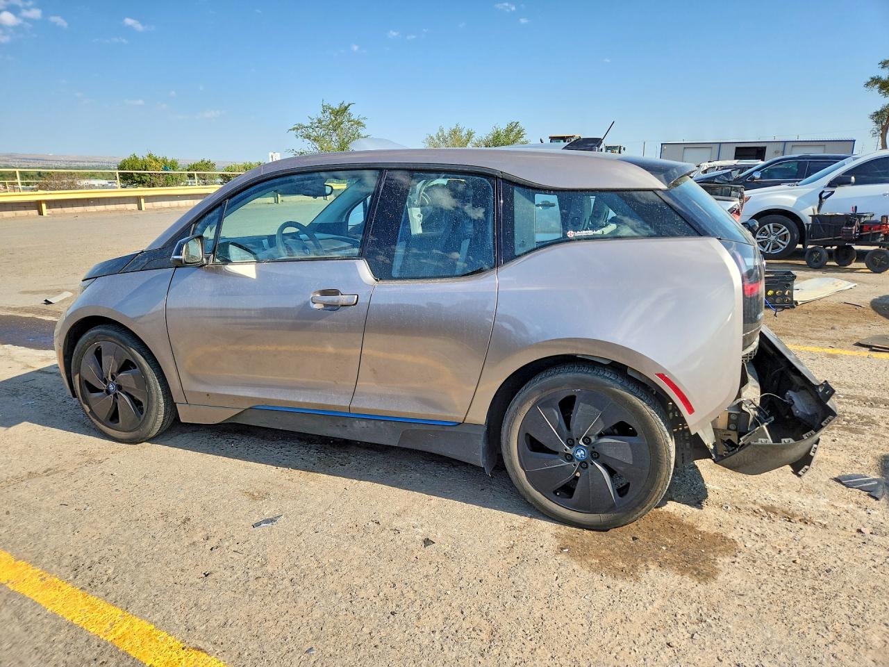 WBY1Z2C58FV555320 · 2015 BMW I3 · 2/12