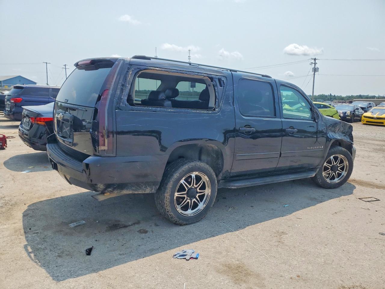 3GNGC26K27G156175 · 2007 CHEVROLET SUBURBAN · 3/14