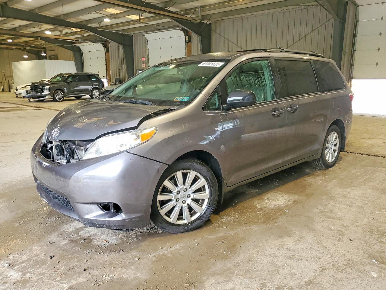 5TDJZ3DC1HS149087 · 2017 TOYOTA SIENNA