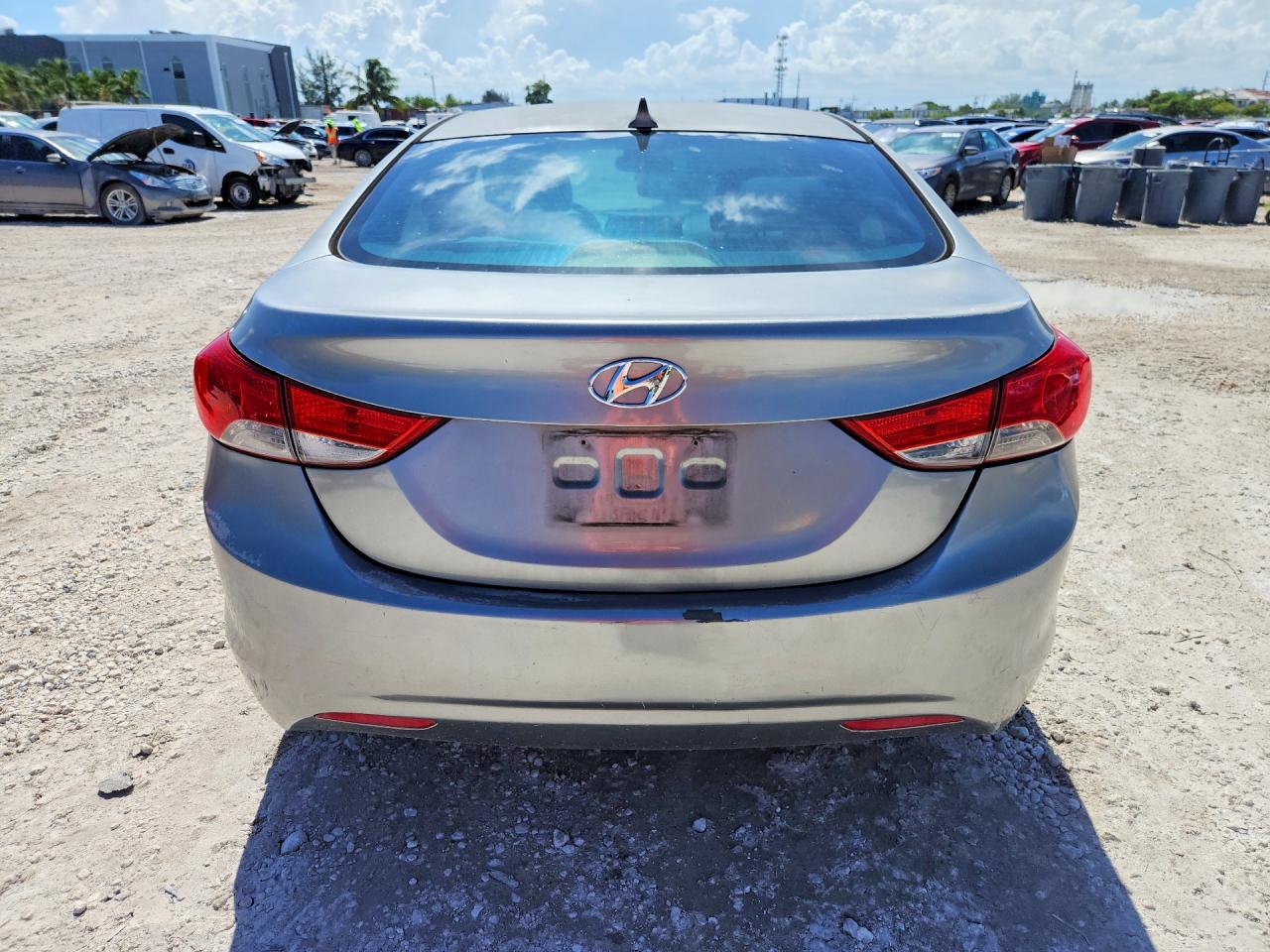 KMHDH4AE8DU557325 · 2013 HYUNDAI ELANTRA · 6/12