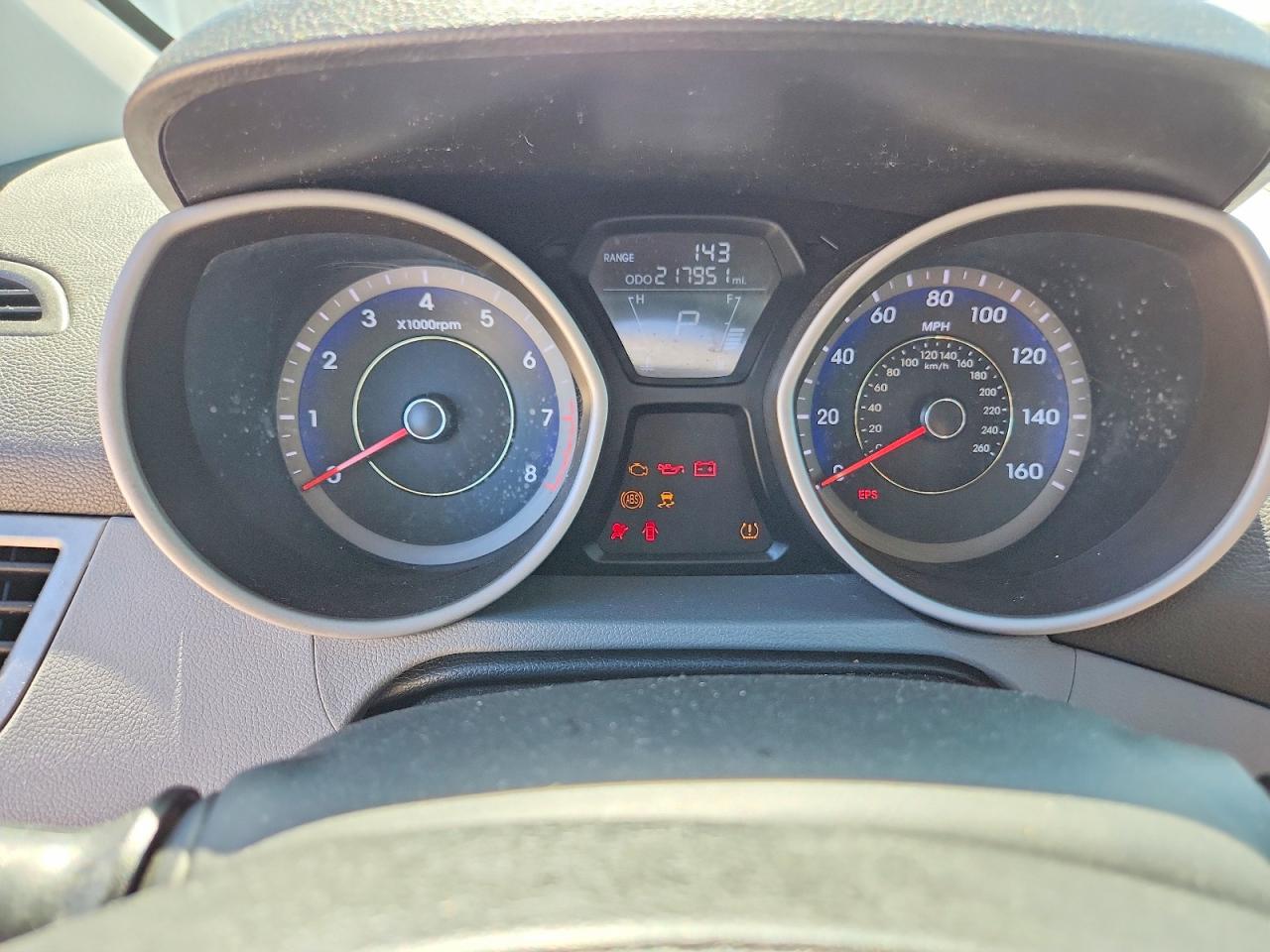 KMHDH4AE8DU557325 · 2013 HYUNDAI ELANTRA · 9/12