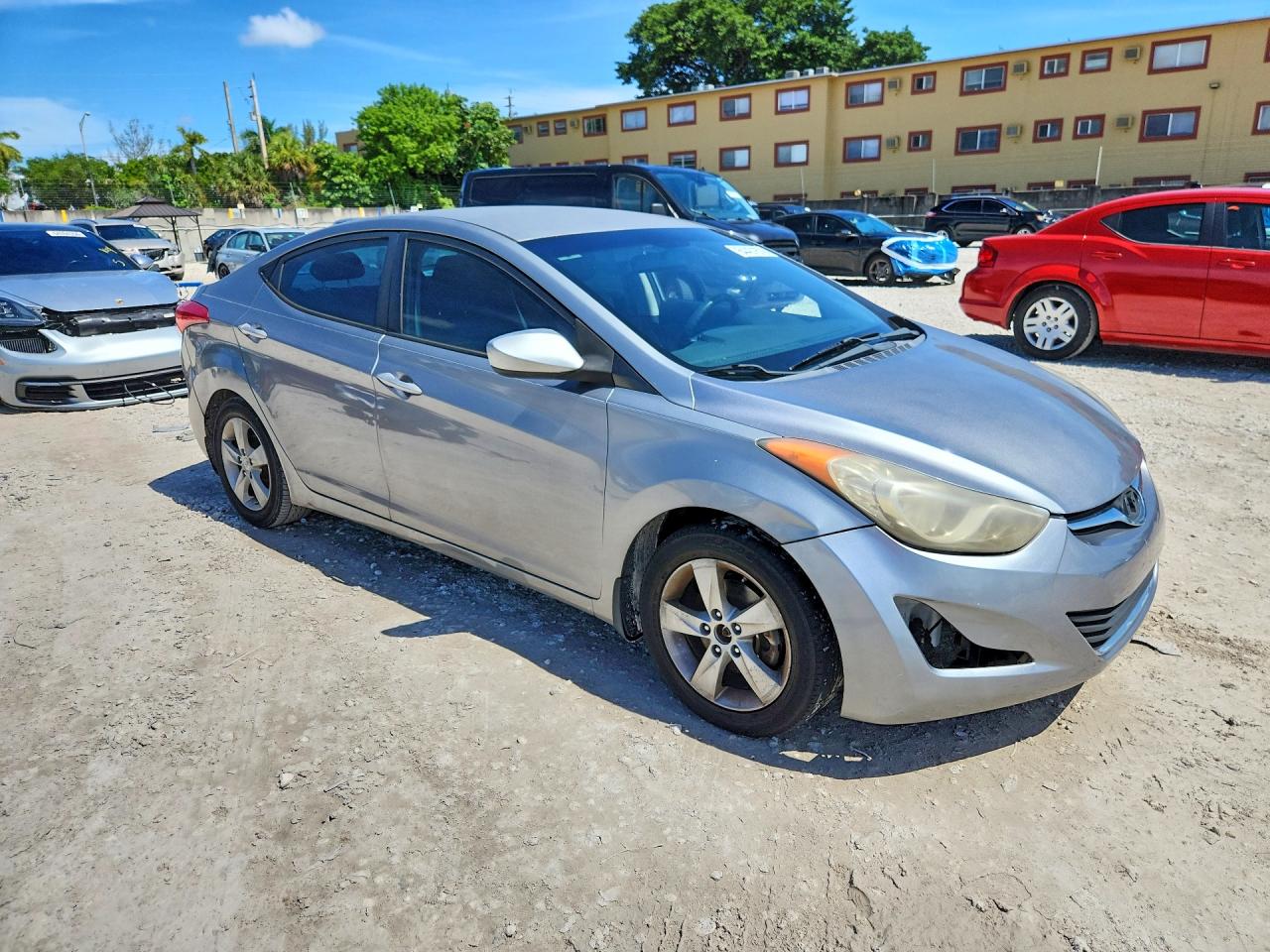 KMHDH4AE8DU557325 · 2013 HYUNDAI ELANTRA · 4/12