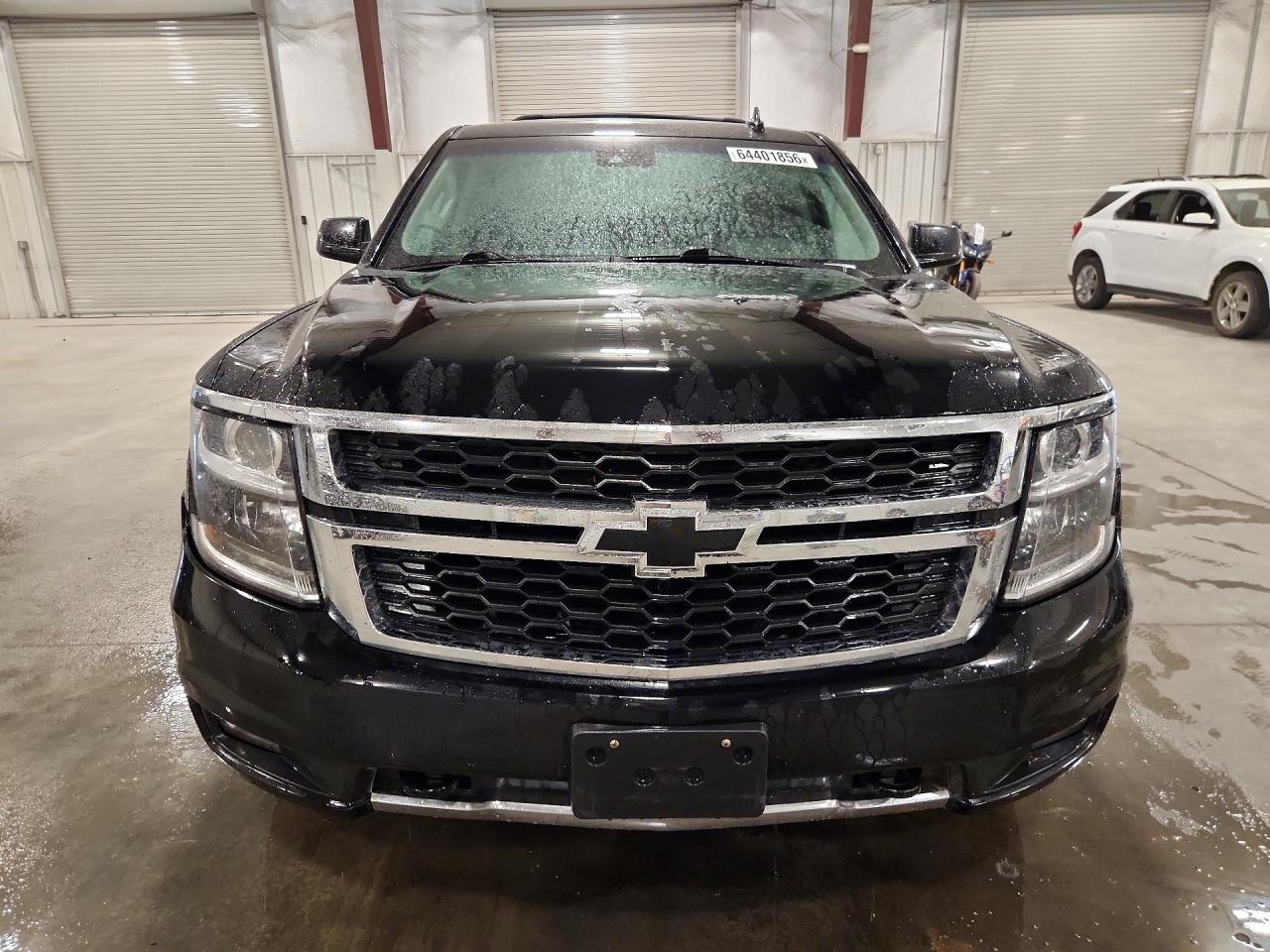 1GNSKHKC8KR215429 · 2019 CHEVROLET SUBURBAN · 5/13
