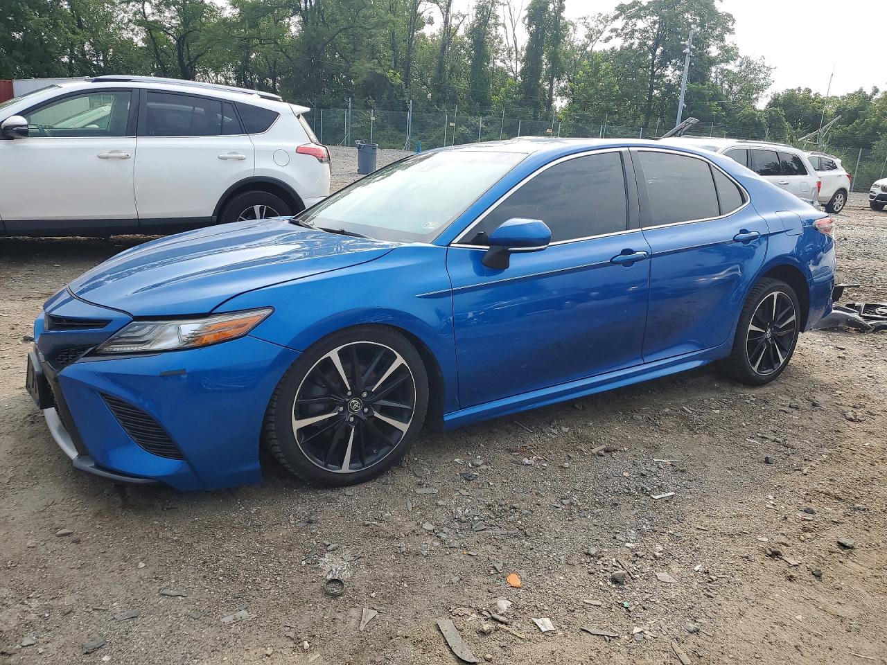 4T1B61HK0KU233774 · 2019 TOYOTA CAMRY