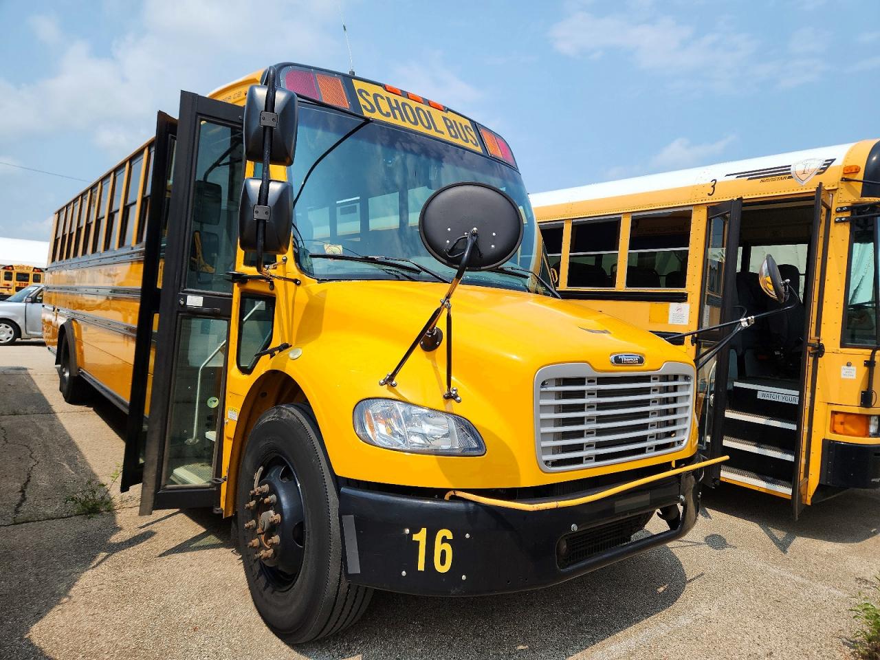 4UZABRFC1KCKG9959 · 2019 FREIGHTLINER CHASSIS