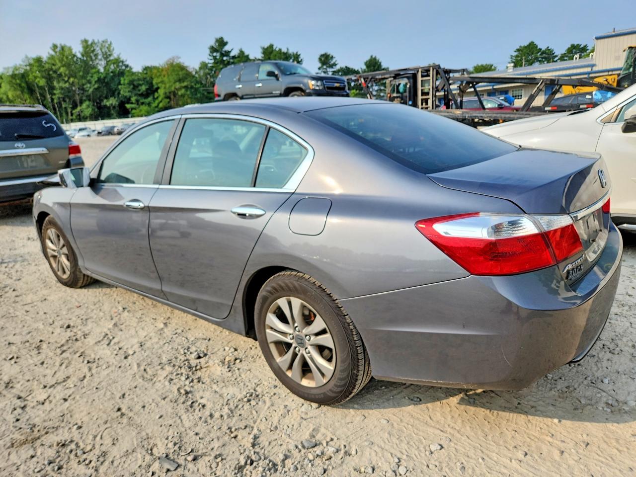 1HGCR2F32DA101588 · 2013 HONDA ACCORD · 2/12