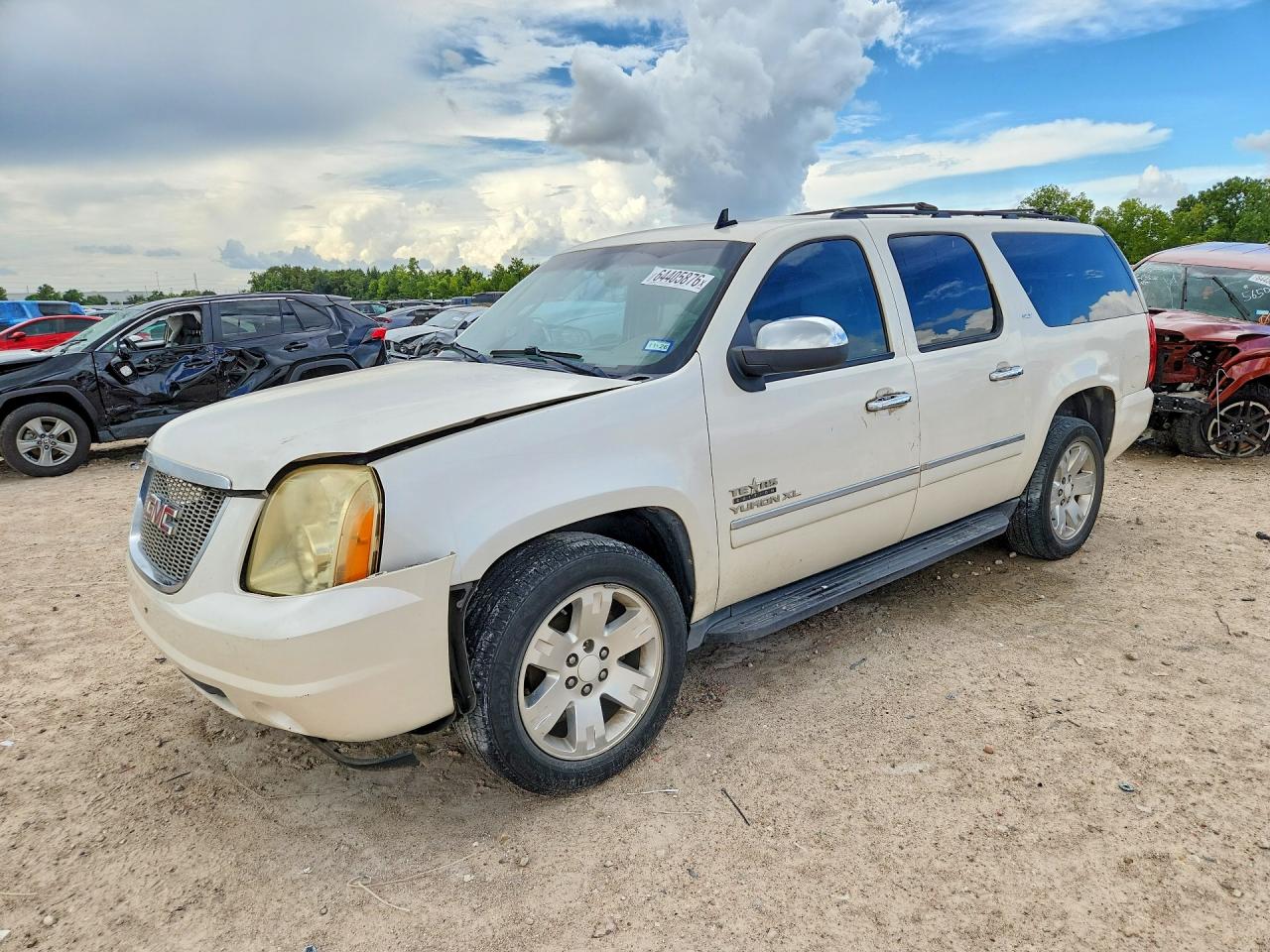 1GKS1KE06BR397694 · 2011 GMC YUKON XL