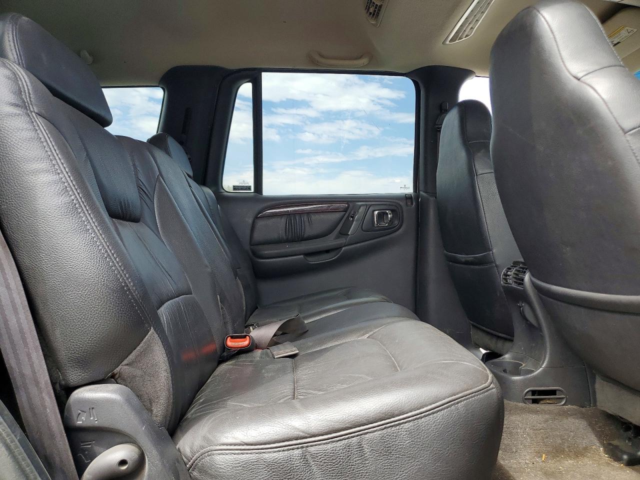 1B4HS28Z9YF288683 · 2000 DODGE DURANGO · 11/13
