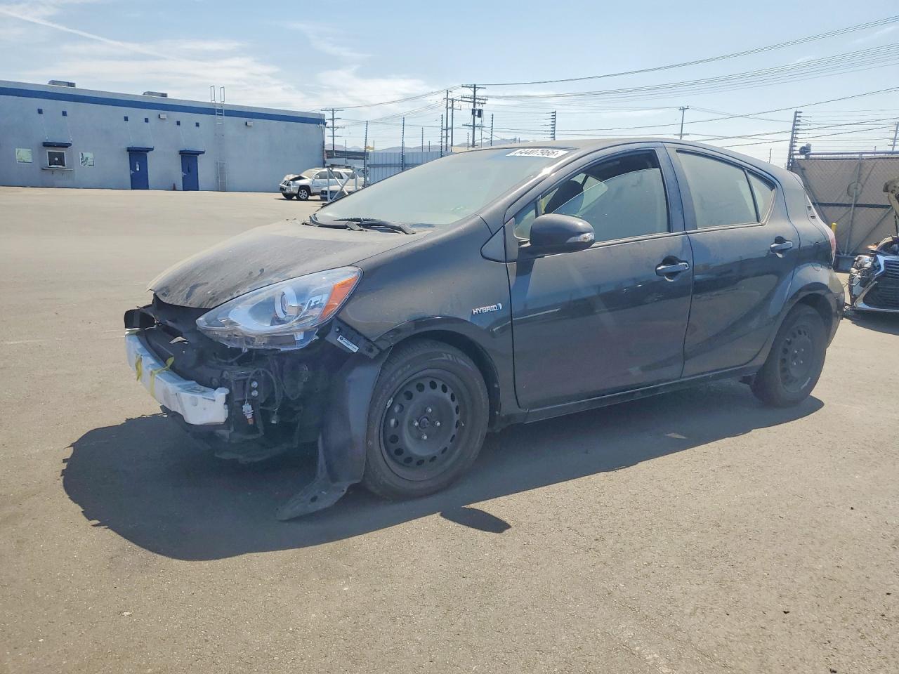 JTDKDTB3XG1129129 · 2016 TOYOTA PRIUS C