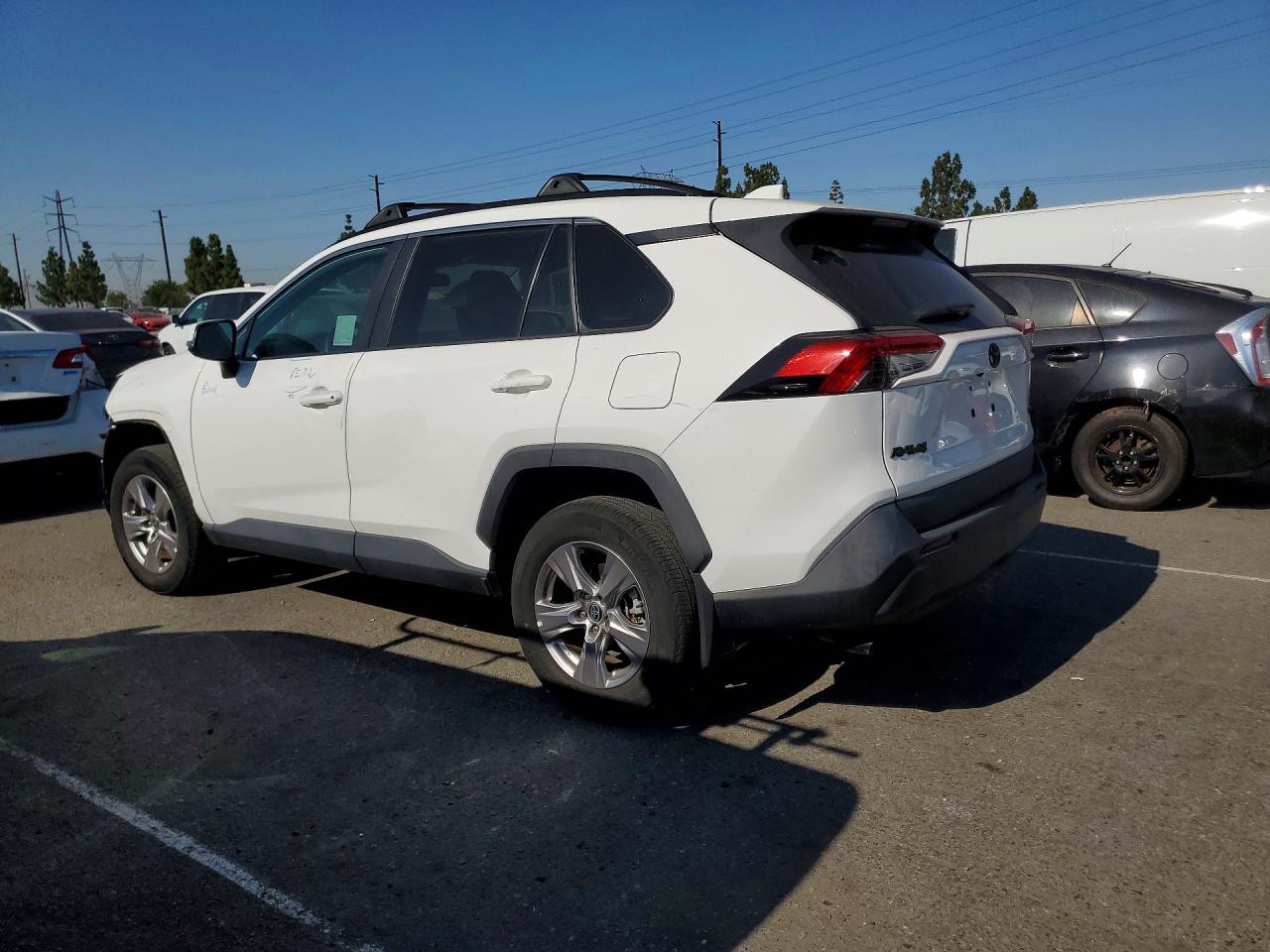 2T3W1RFV1PC218020 · 2023 TOYOTA RAV4 · 2/14