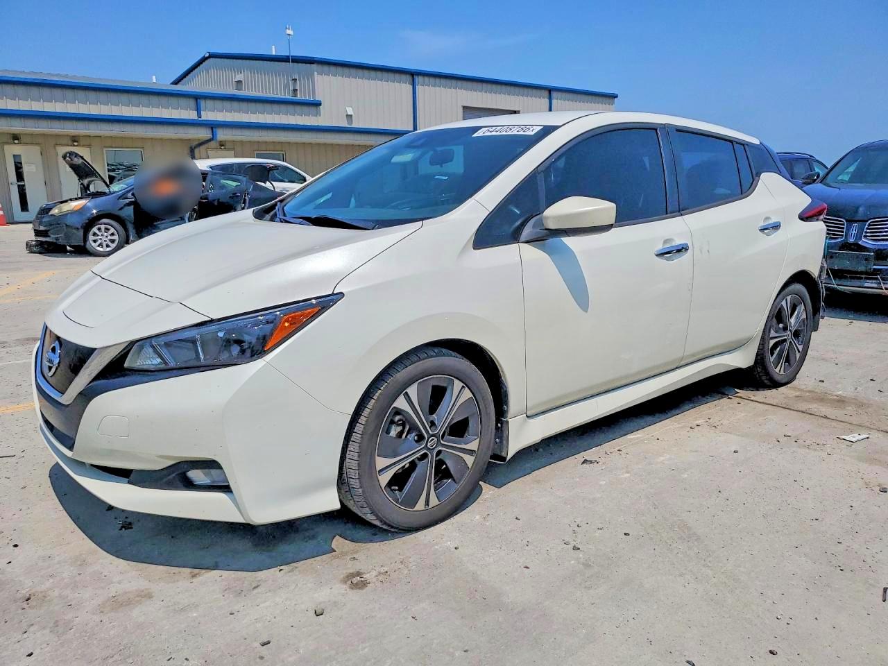 1N4AZ1CV1NC560306 · 2022 NISSAN LEAF