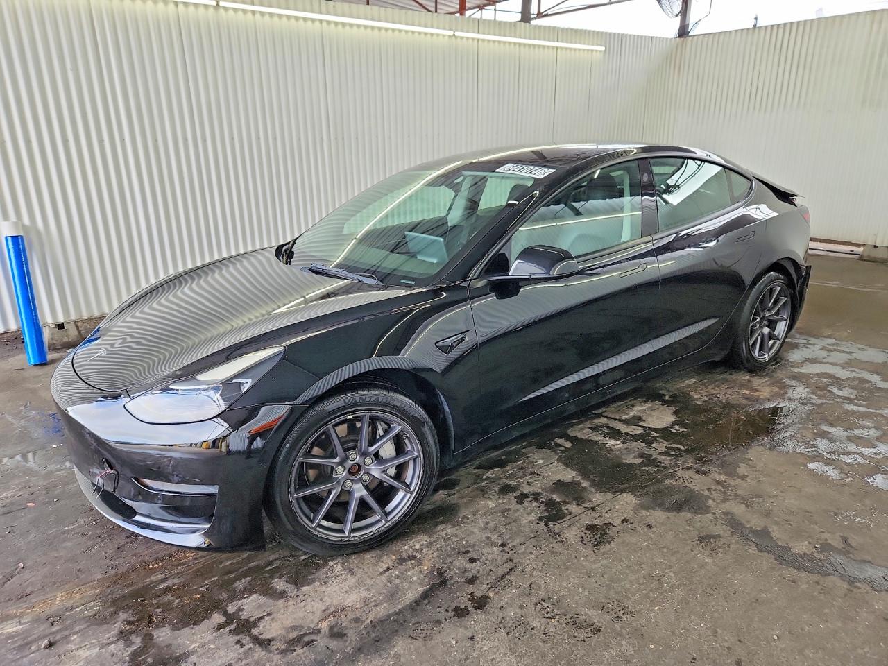 5YJ3E1EB2NF286960 · 2022 TESLA MODEL 3