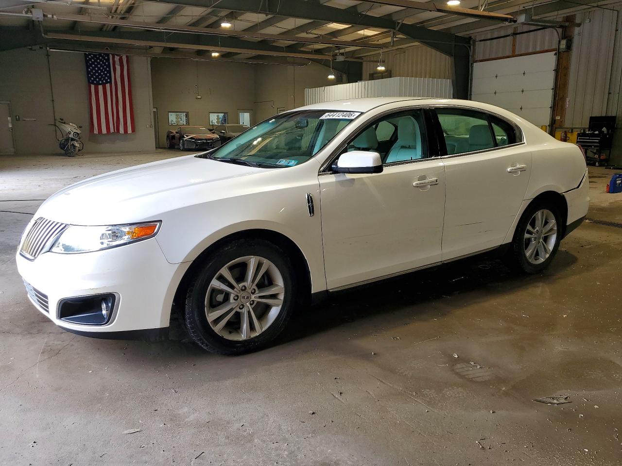 1LNHM93R19G609507 · 2009 LINCOLN MKS