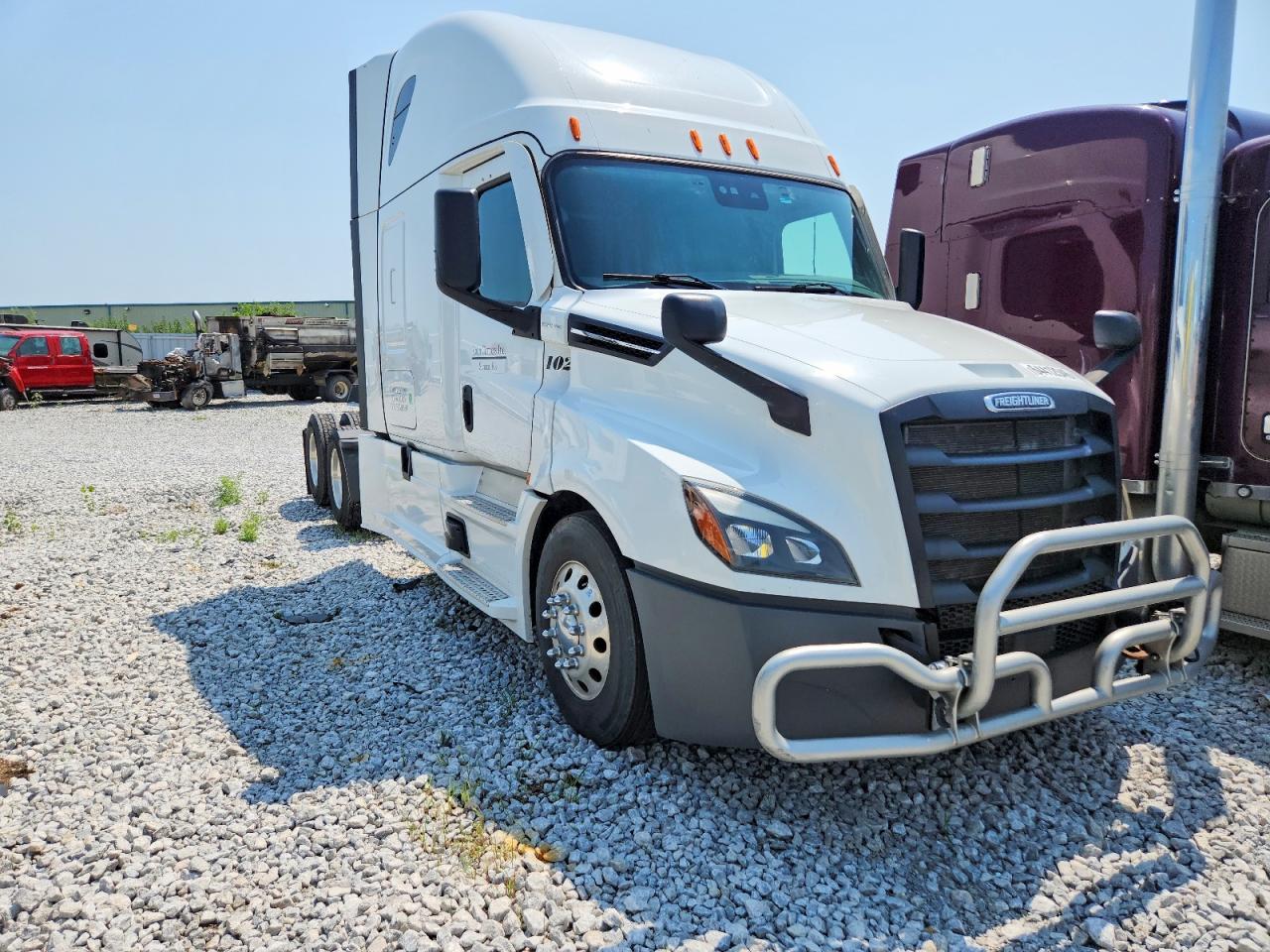 3AKJHHDRXNSMH5609 · 2022 FREIGHTLINER CASCADIA 126