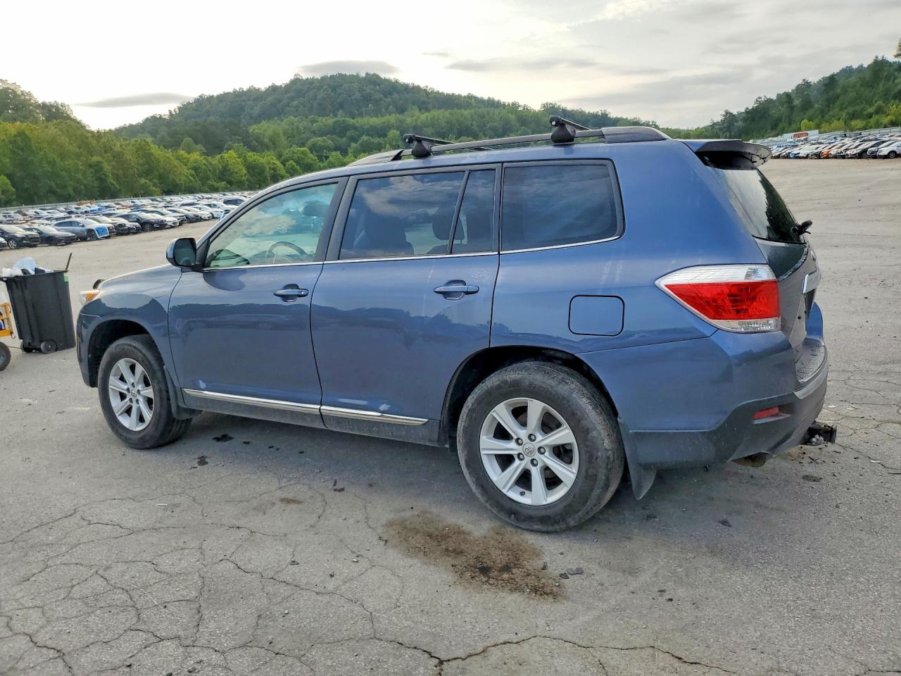 5TDBK3EH9CS166716 · 2012 TOYOTA HIGHLANDER · 2/13