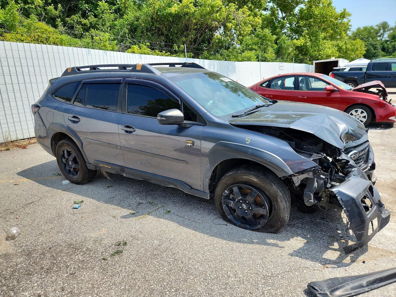 4S4BTGUDXN3163875 · 2022 SUBARU OUTBACK · 4/13