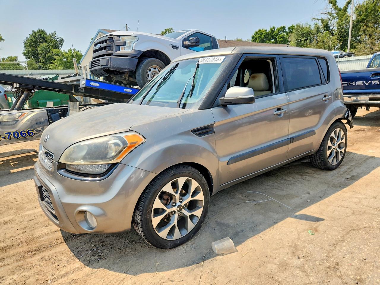 KNDJT2A62D7618802 · 2013 KIA SOUL