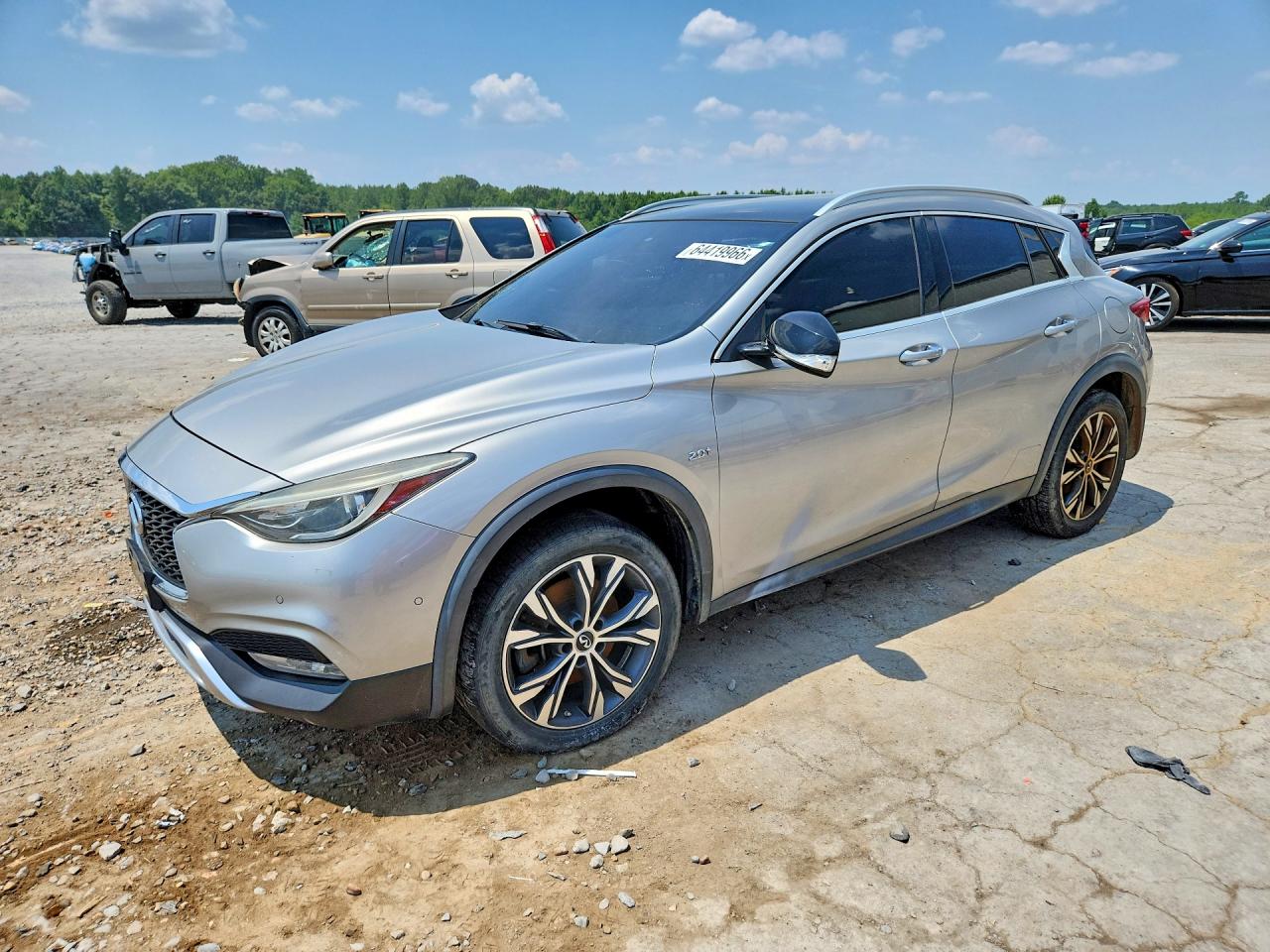 SJKCH5CR6HA022634 · 2017 INFINITI QX30