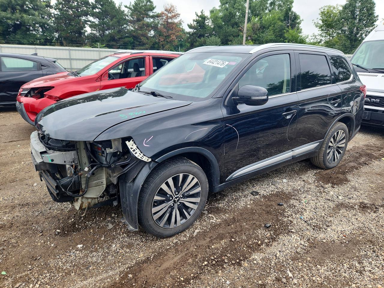 JA4AZ3A35KZ046744 · 2019 MITSUBISHI OUTLANDER