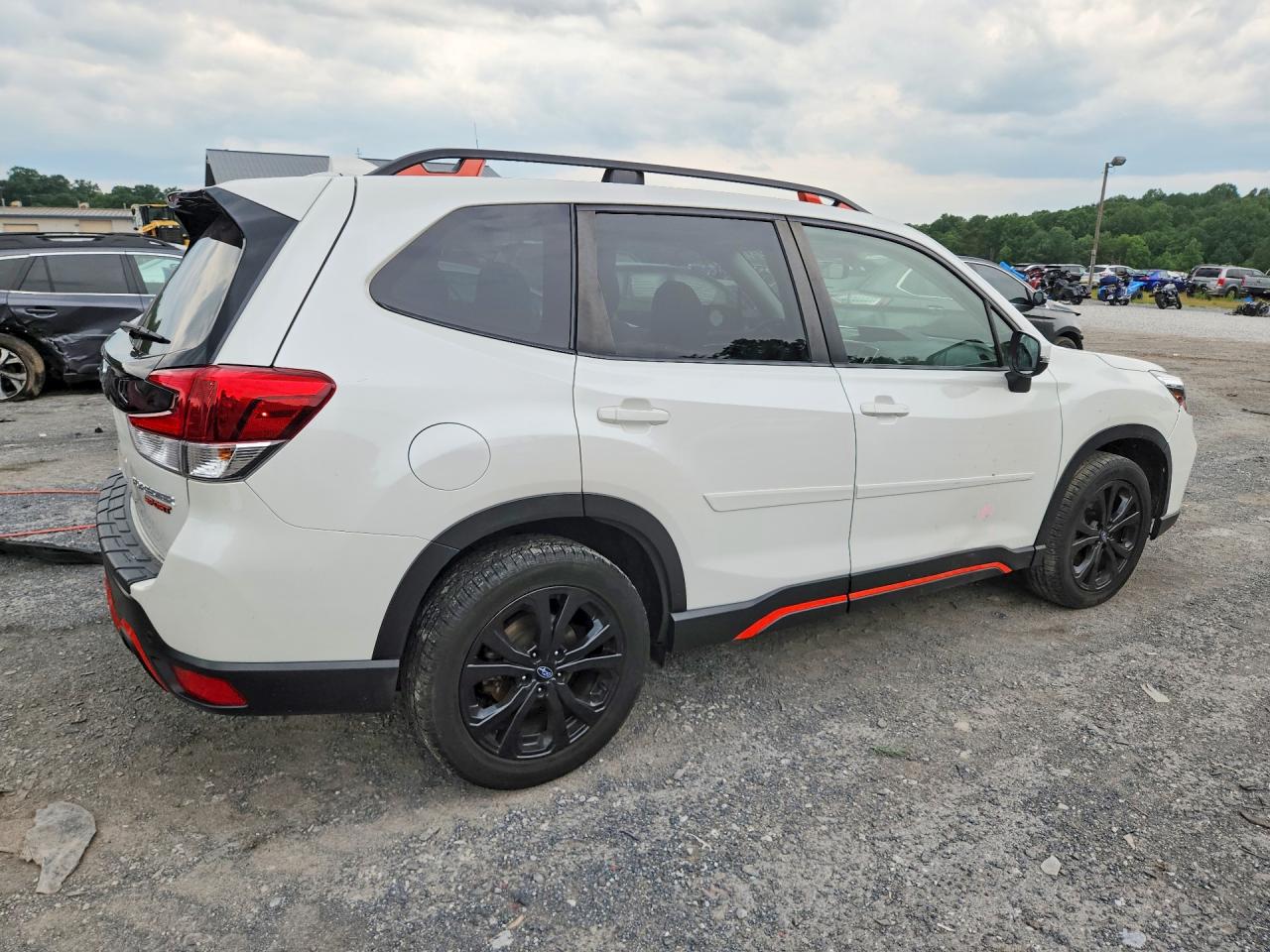 JF2SKARC5MH531466 · 2021 SUBARU FORESTER · 3/14