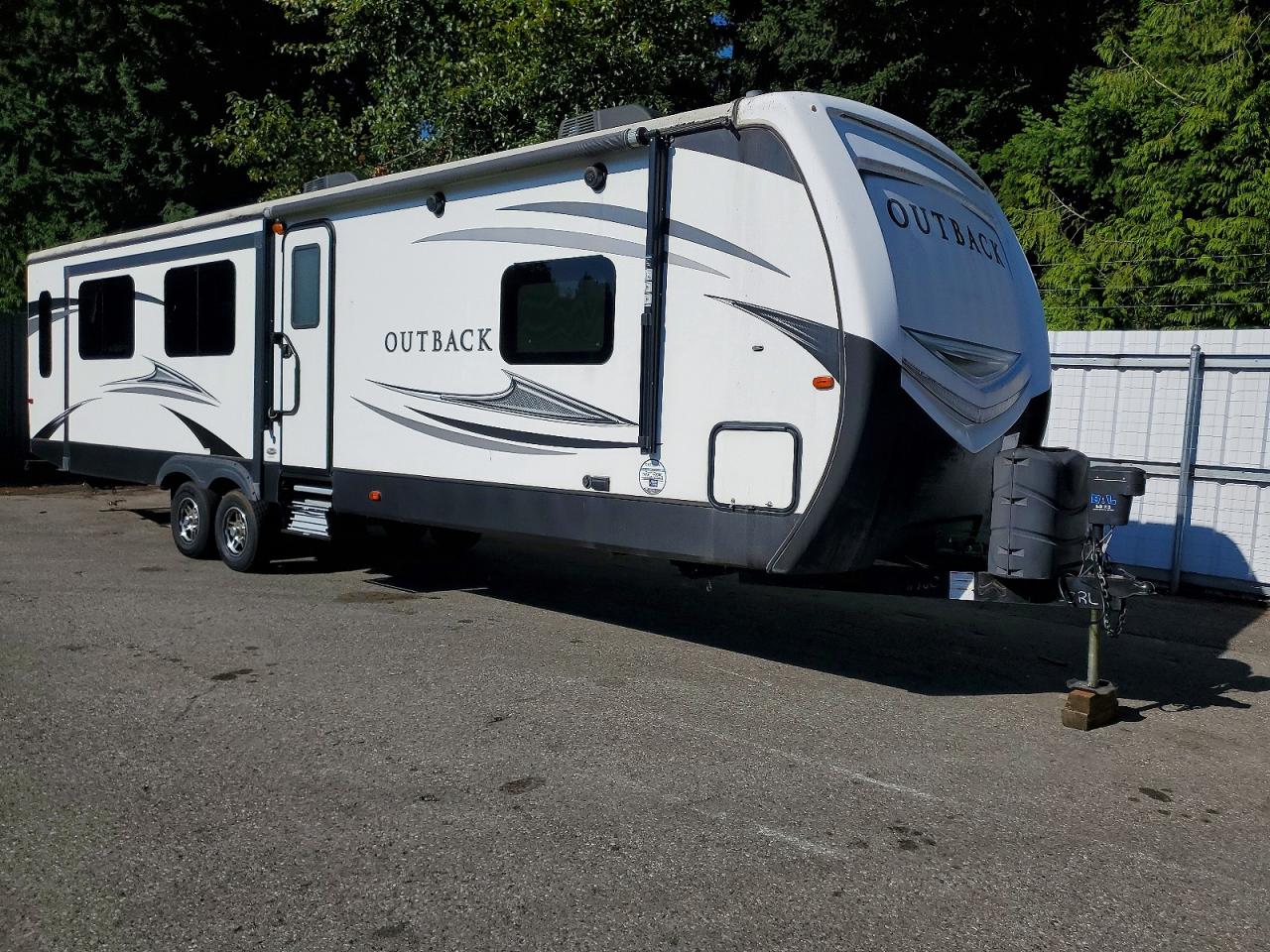 2019 KEYSTONE OUTBACK