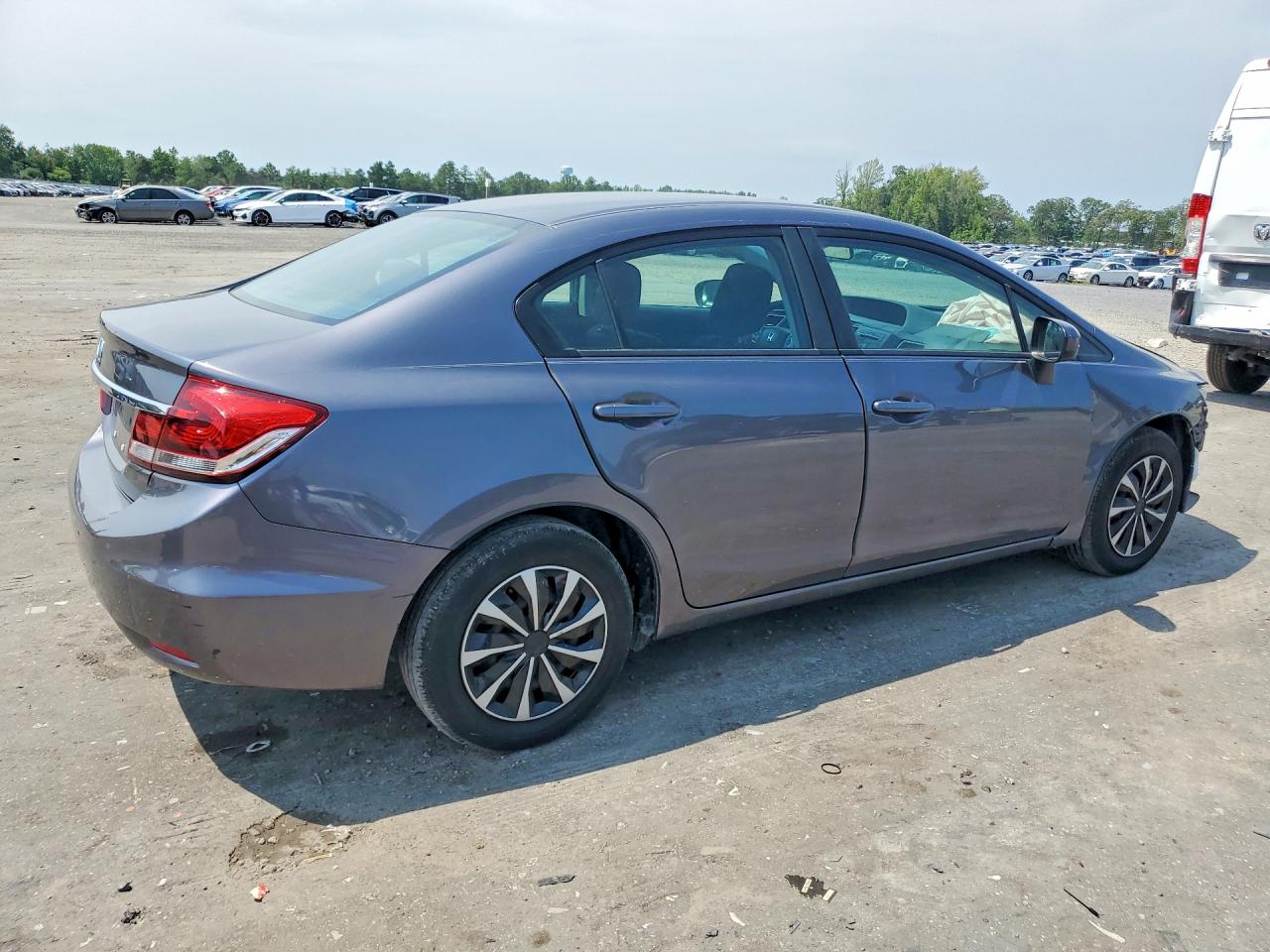 19XFB2F58FE258883 · 2015 HONDA CIVIC · 3/12