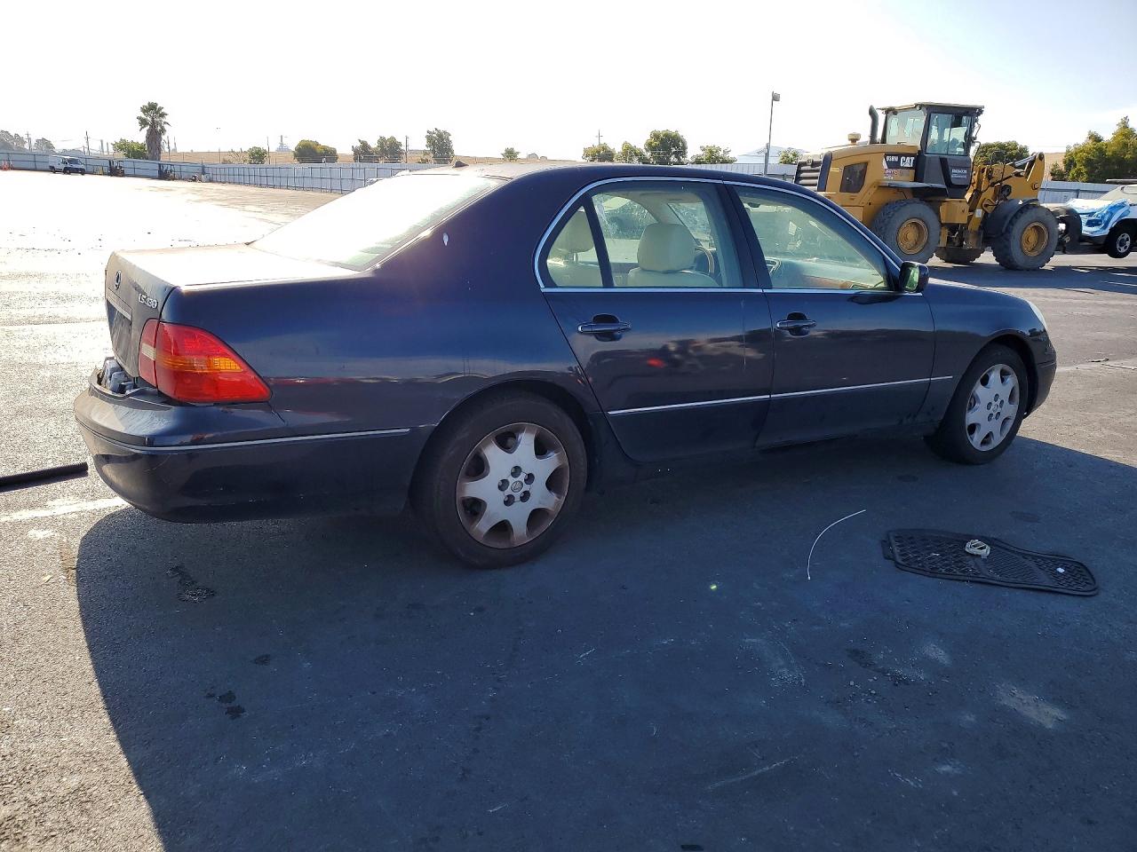 JTHBN30FX30115398 · 2003 LEXUS LS · 3/11