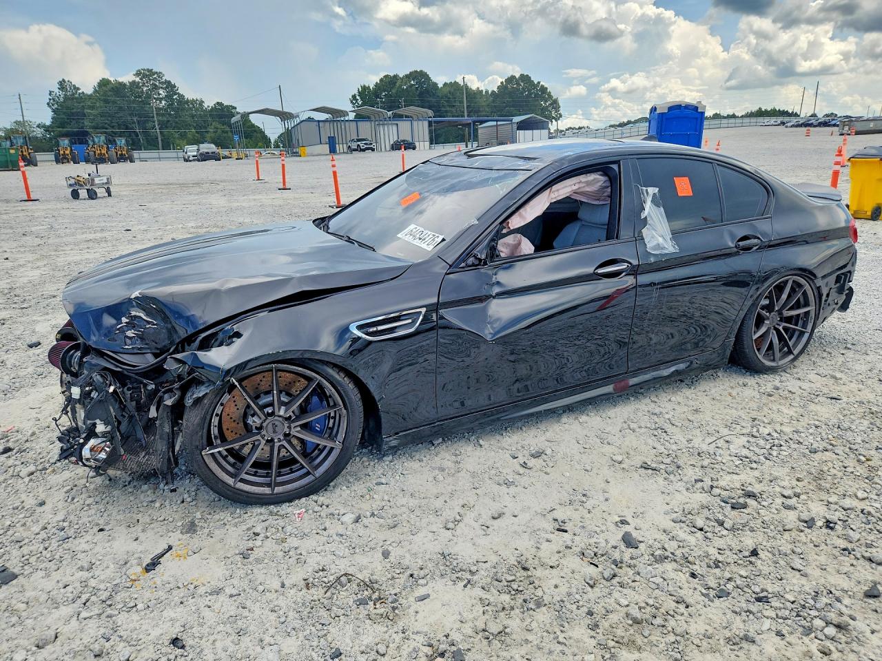 WBSFV9C5XGG343609 · 2016 BMW M5
