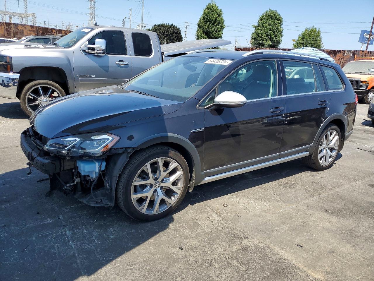 3VWH17AU3KM503254 · 2019 VOLKSWAGEN GOLF ALLTRACK