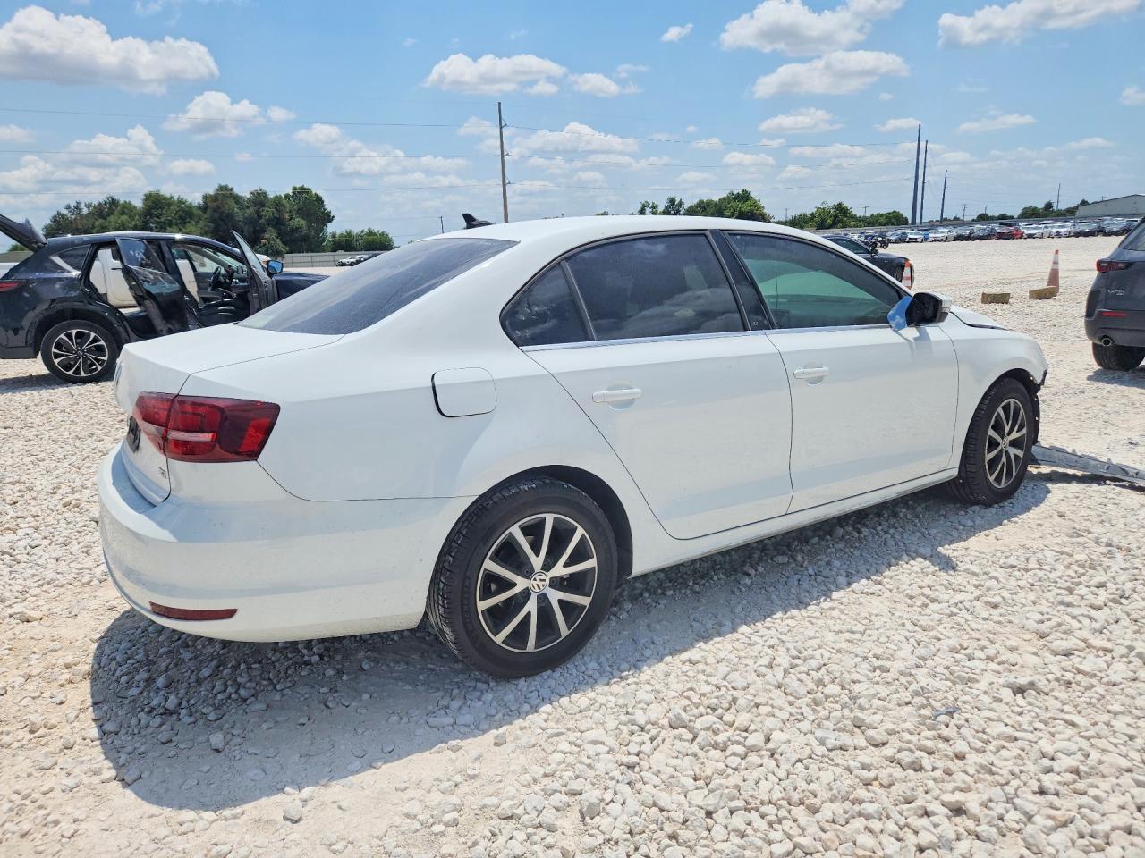 3VWDB7AJ2HM363241 · 2017 VOLKSWAGEN JETTA · 3/13