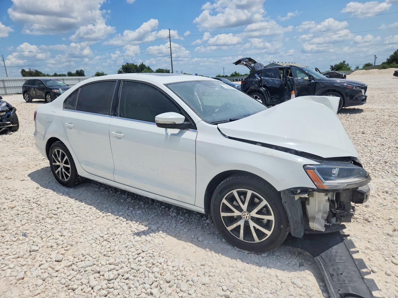 3VWDB7AJ2HM363241 · 2017 VOLKSWAGEN JETTA · 4/13