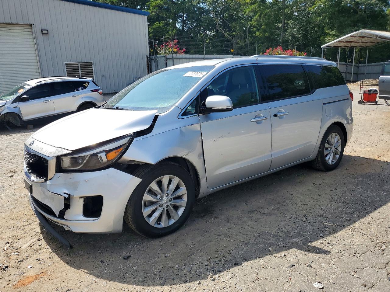KNDMC5C12F6054254 · 2015 KIA SEDONA