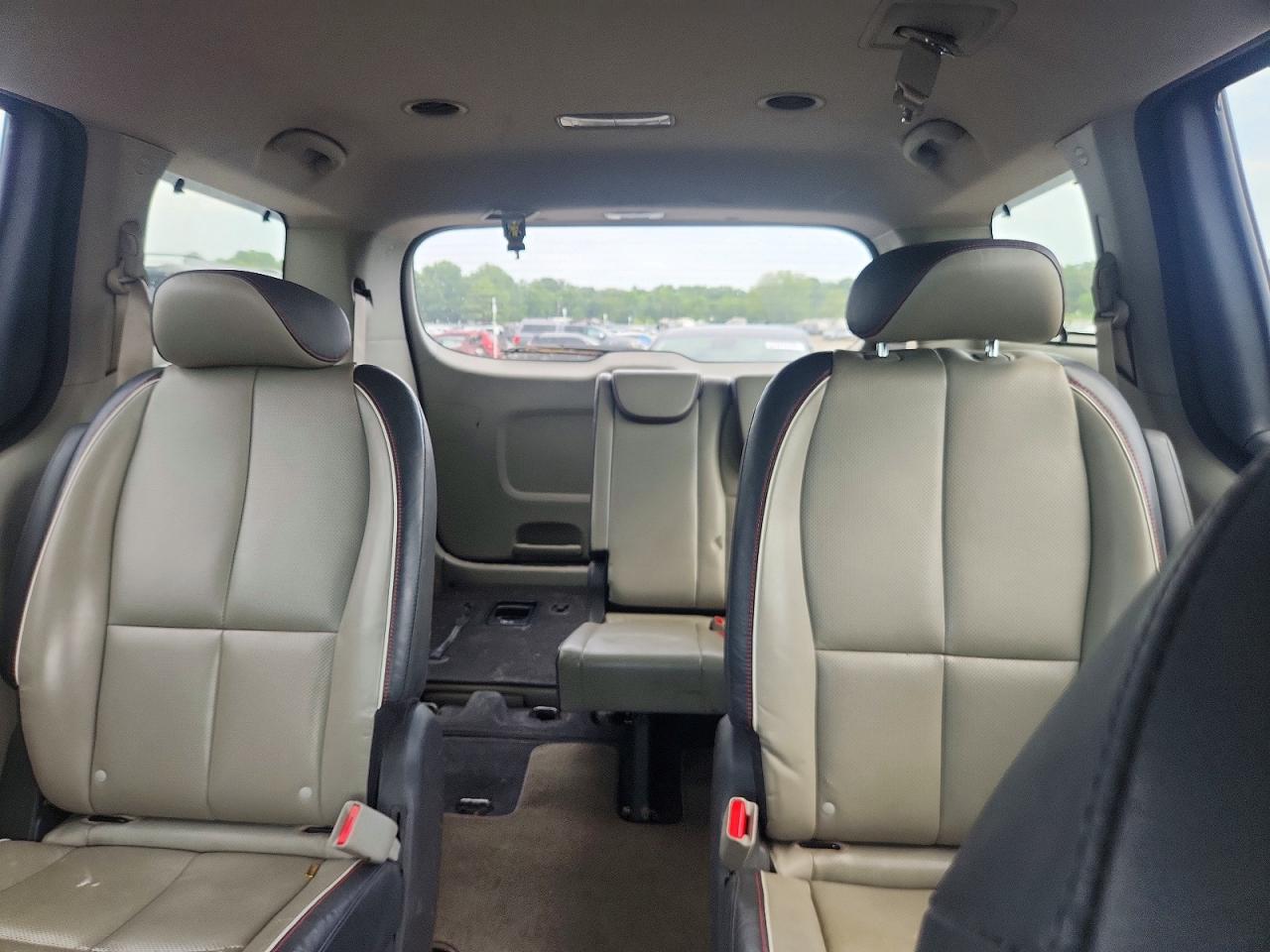 KNDMB5C16H6254527 · 2017 KIA SEDONA · 10/13