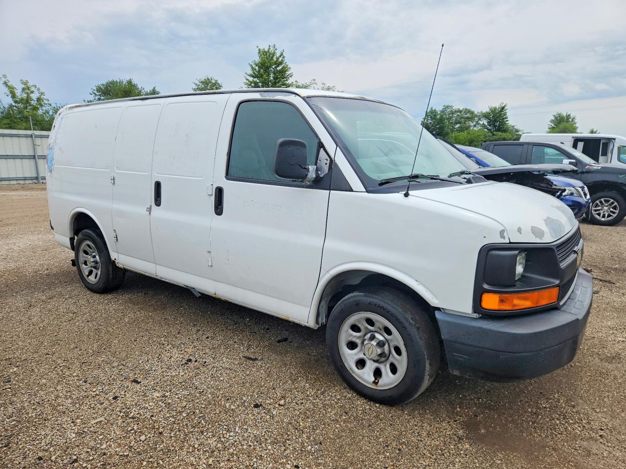 1GCSGAFX2C1102168 · 2012 CHEVROLET EXPRESS G1500 · 4/13