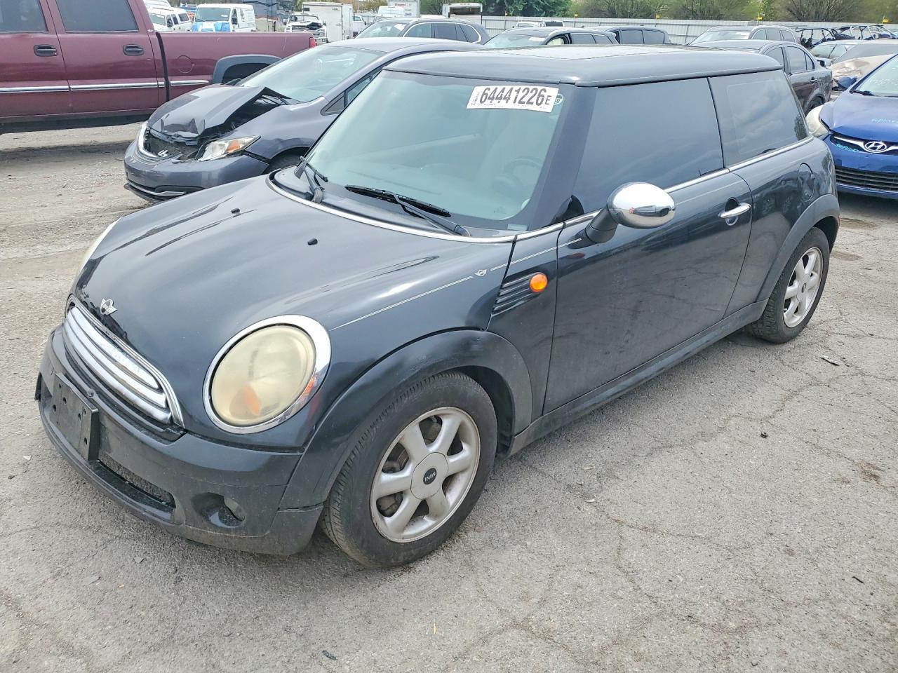 WMWMF33558TT67153 · 2008 MINI COOPER