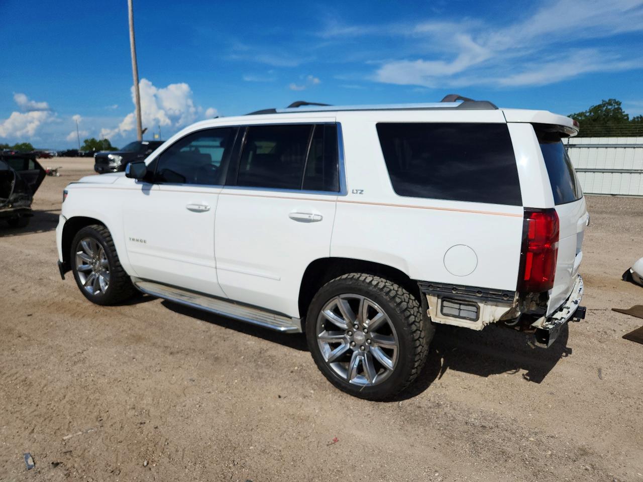 1GNSKCKC5FR175738 · 2015 CHEVROLET TAHOE · 2/14