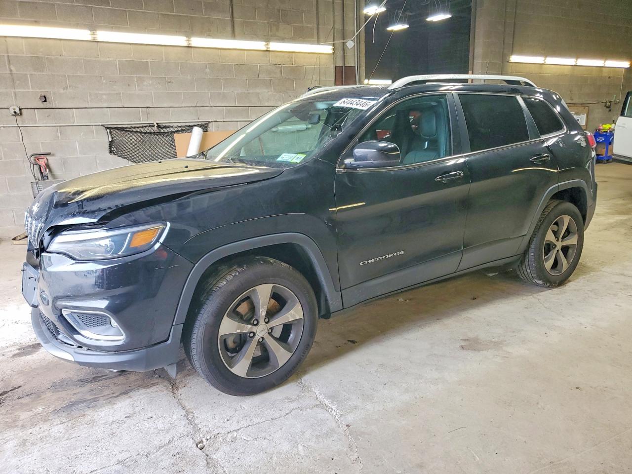 1C4PJMDXXLD574905 · 2020 JEEP CHEROKEE