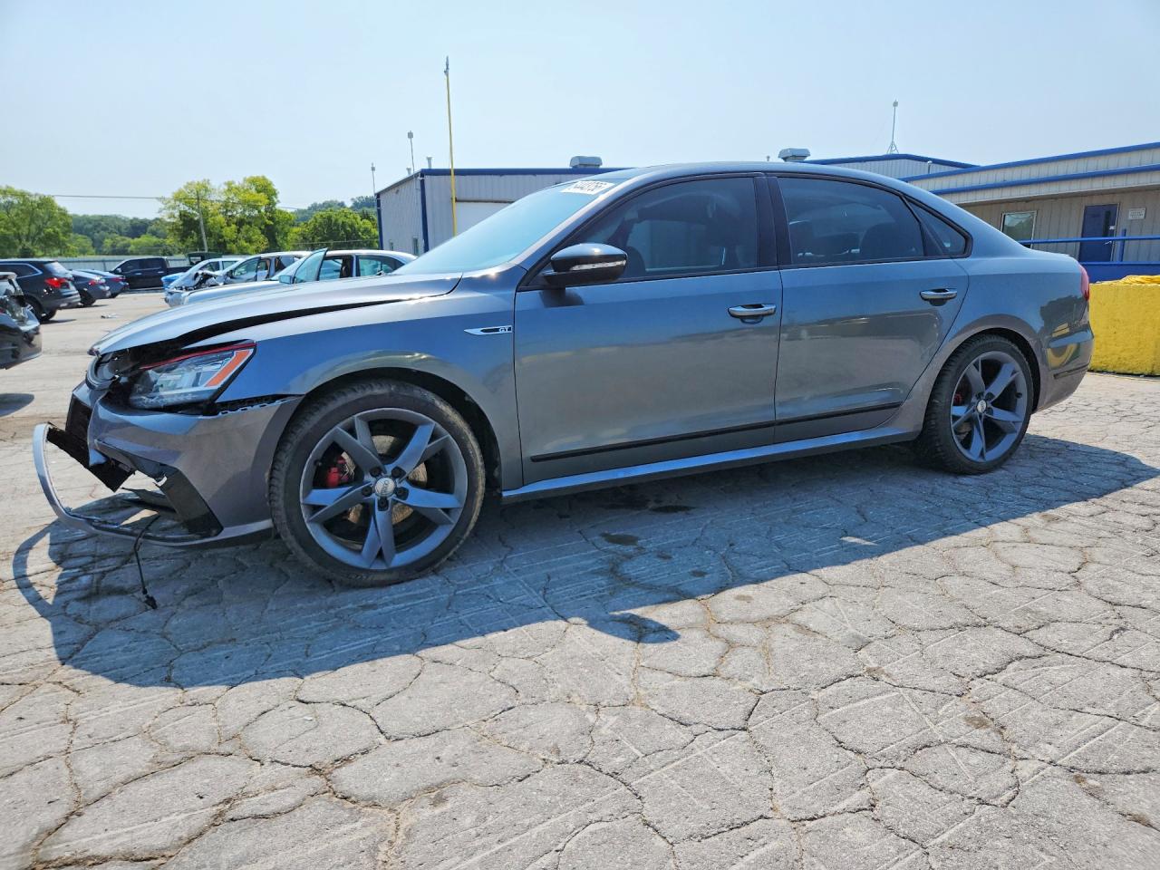 1VWJM7A36JC033513 · 2018 VOLKSWAGEN PASSAT