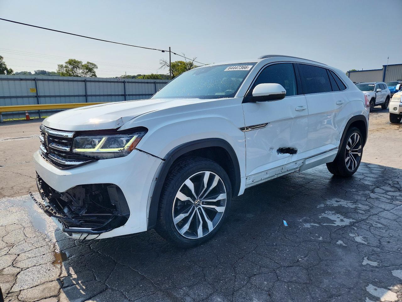 1V2CE2CA2MC217695 · 2021 VOLKSWAGEN ATLAS CROSS SPORT