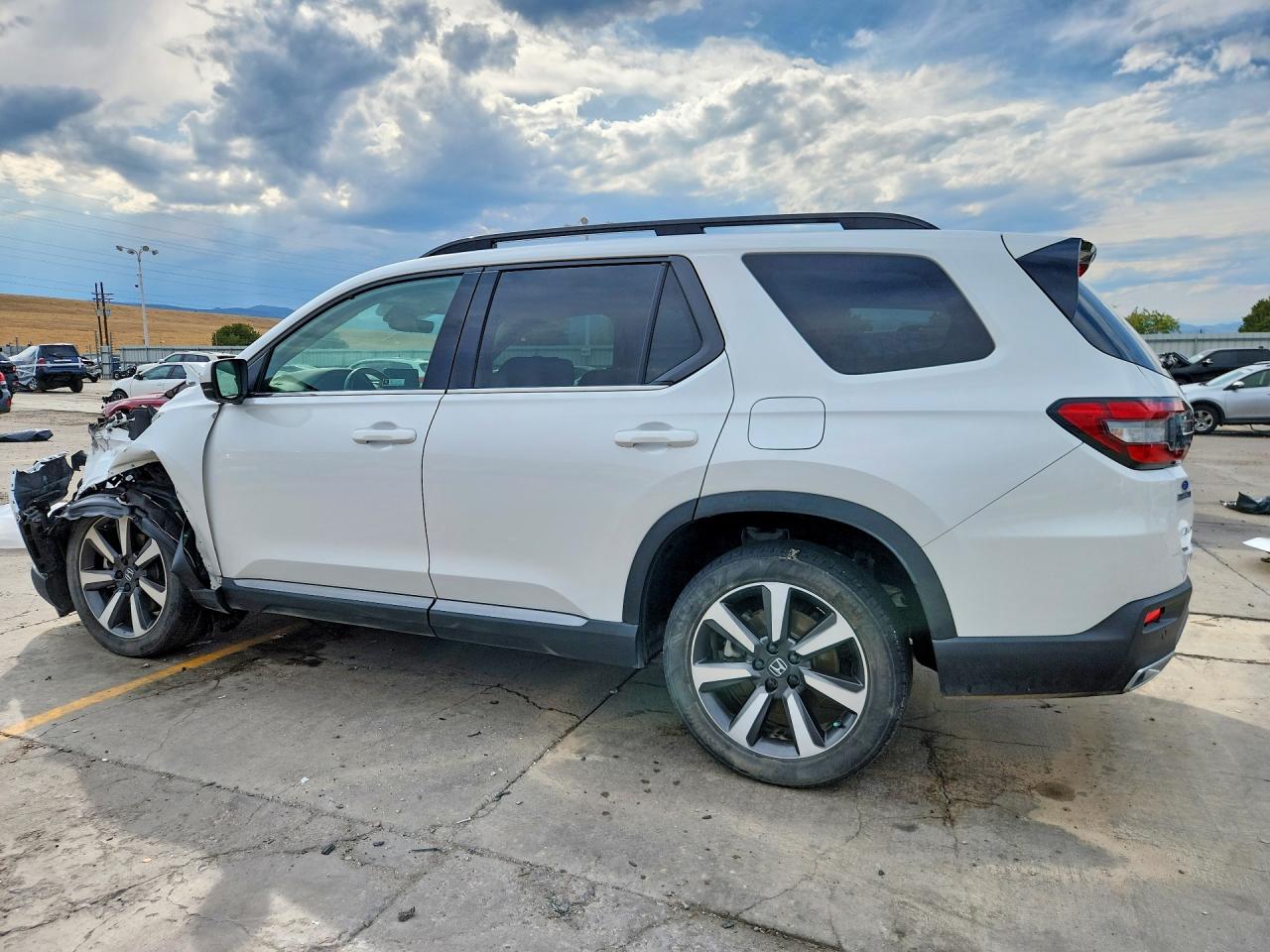 5FNYG1H81PB001510 · 2023 HONDA PILOT · 2/14
