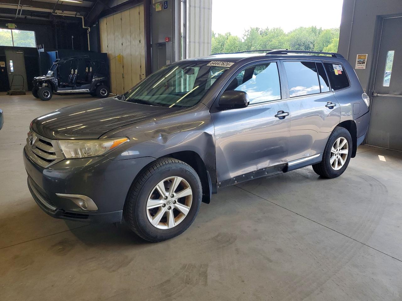 5TDBK3EH0BS090382 · 2011 TOYOTA HIGHLANDER