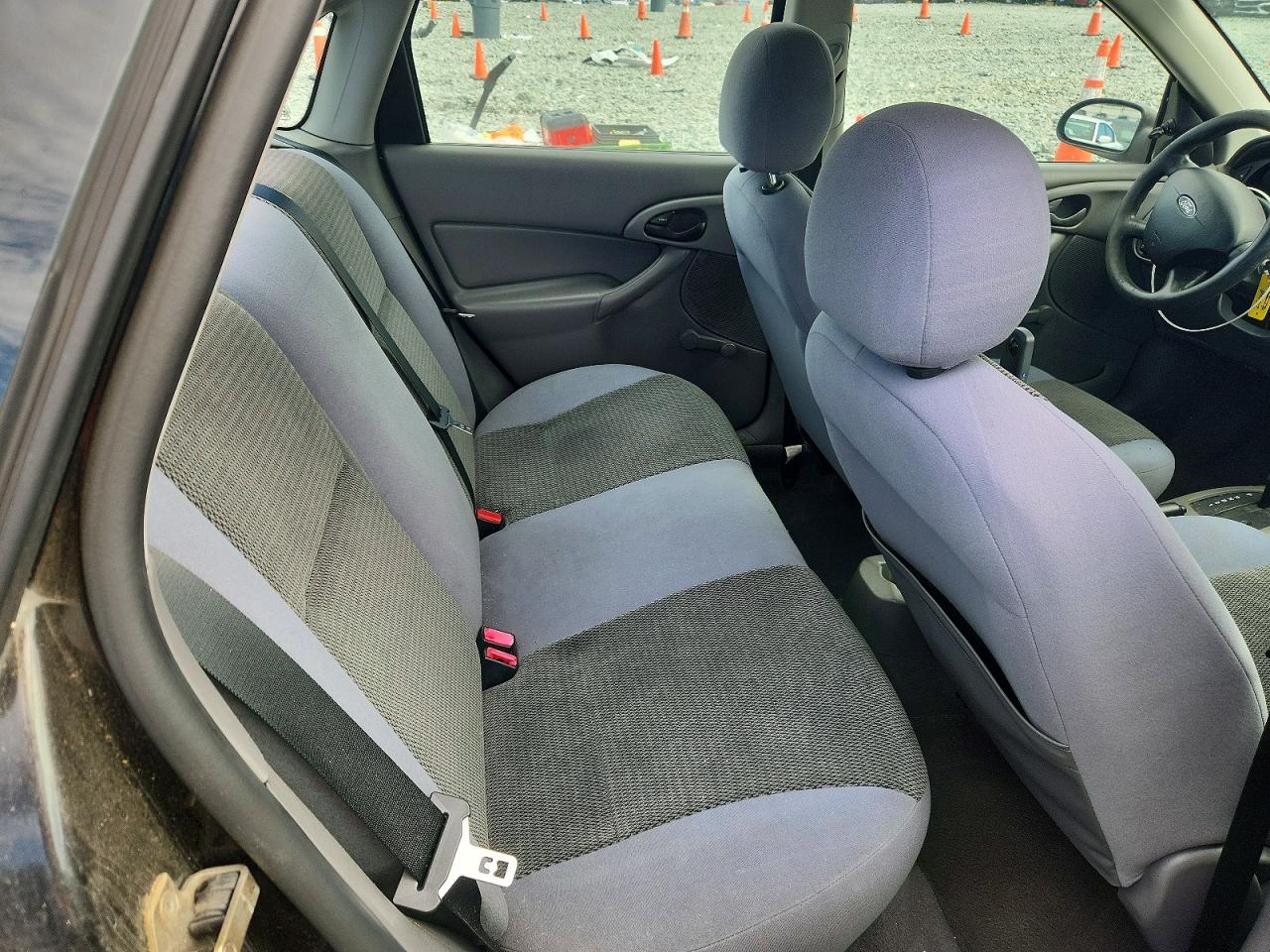 1FAFP33P04W160999 · 2004 FORD FOCUS · 10/12