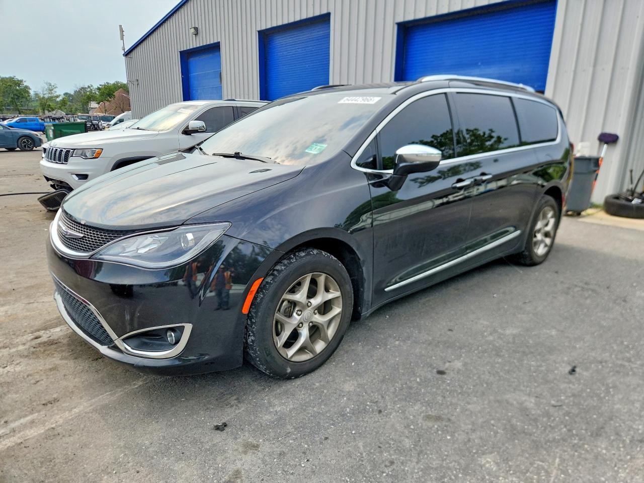 2C4RC1GG0JR273986 · 2018 CHRYSLER PACIFICA