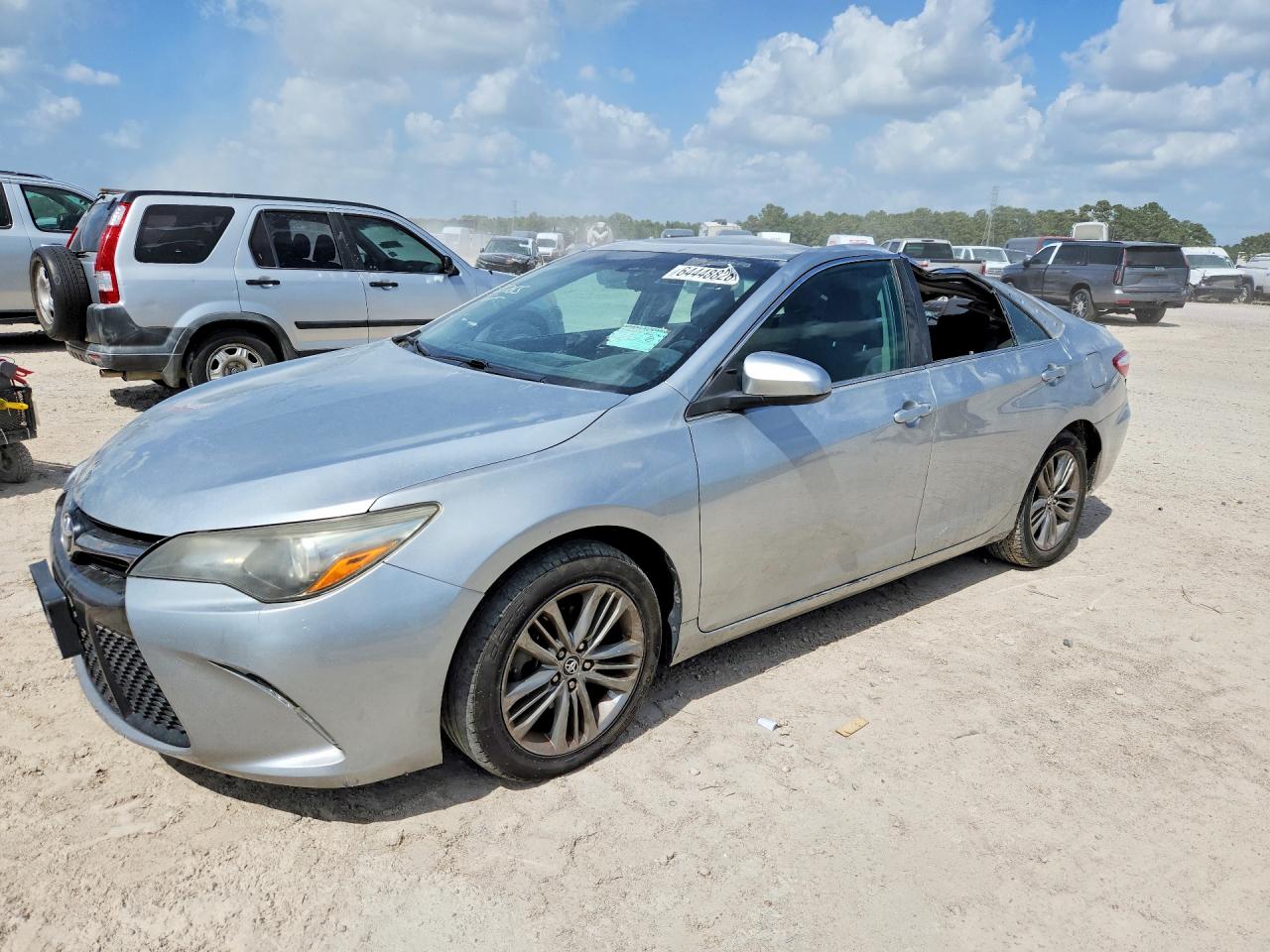 4T1BF1FK0GU246230 · 2016 TOYOTA CAMRY