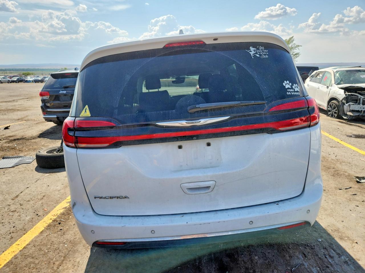 2C4RC1BG9MR520143 · 2021 CHRYSLER PACIFICA · 6/14