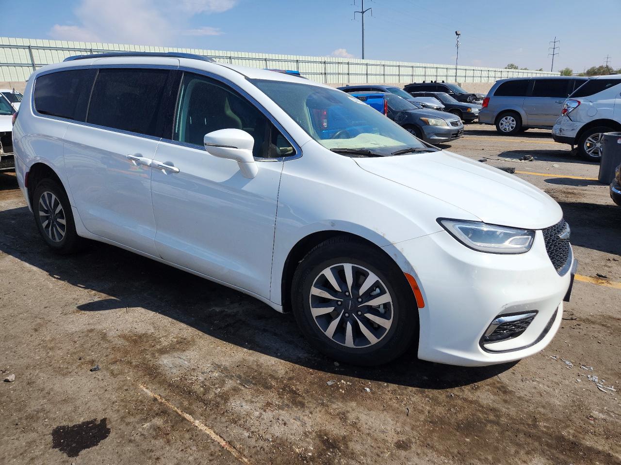 2C4RC1BG9MR520143 · 2021 CHRYSLER PACIFICA · 4/14