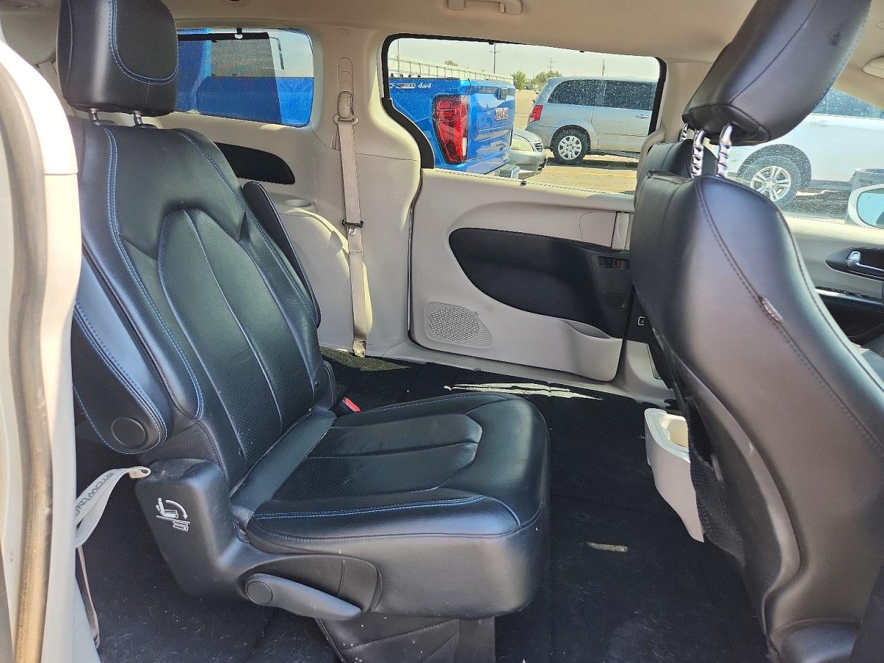 2C4RC1BG9MR520143 · 2021 CHRYSLER PACIFICA · 11/14