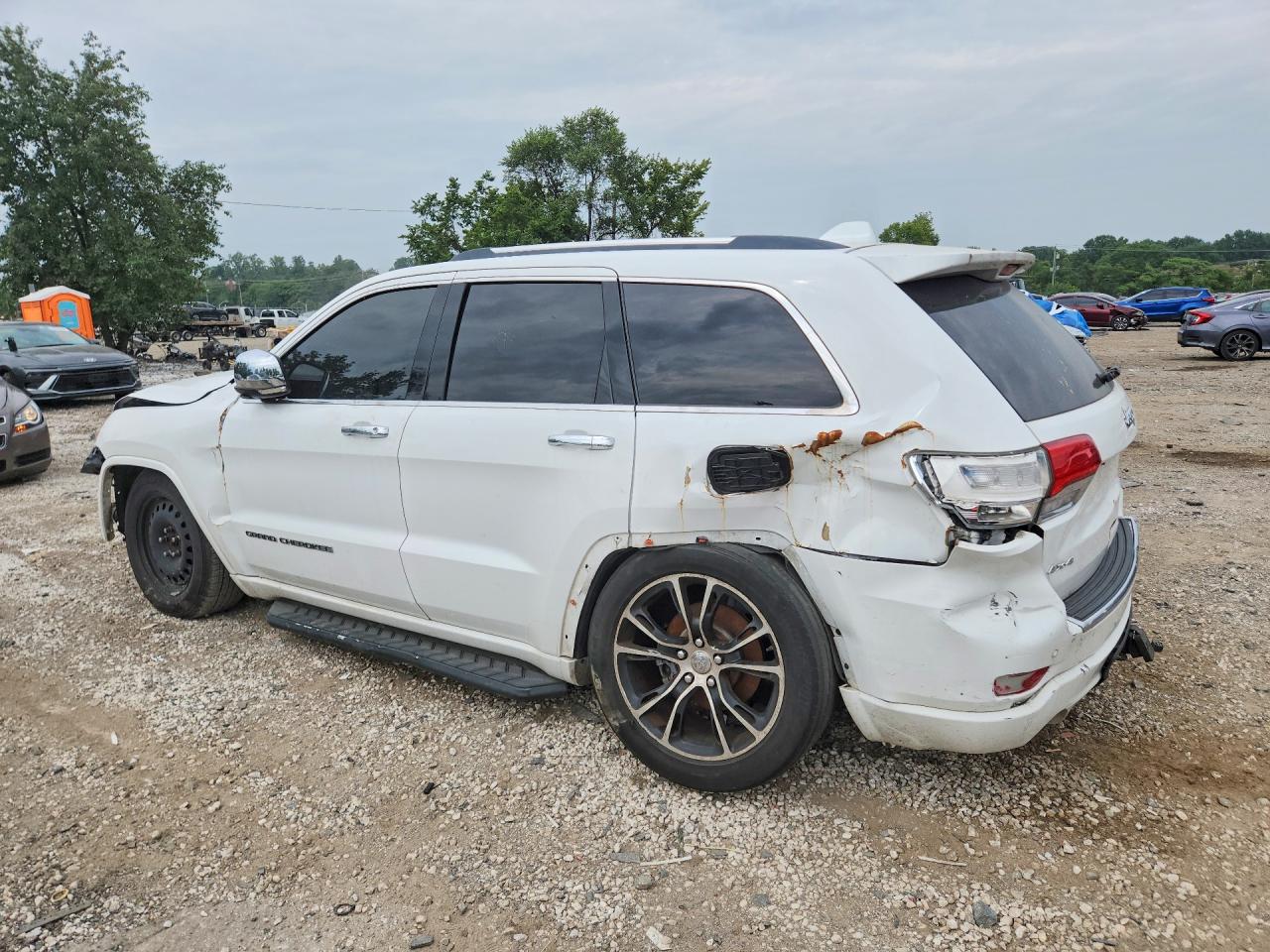 1C4RJFCG2HC633416 · 2017 JEEP GRAND CHEROKEE · 2/13