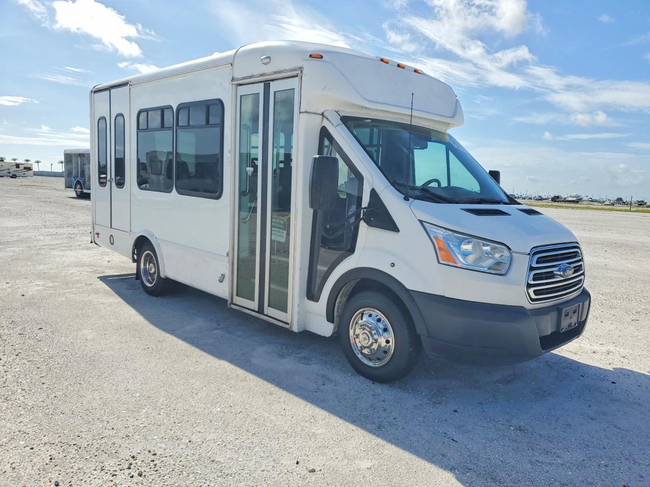 1FDES6PM9KKB79816 · 2019 FORD TRANSIT · 4/13